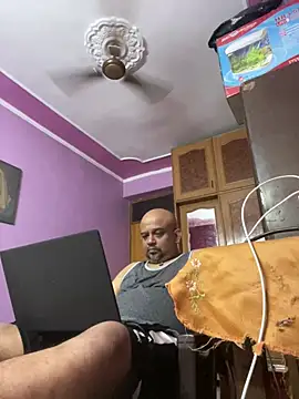 Dick 6inches online show from 07.08.26