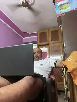 Dick 6inches online show from 07.12.26