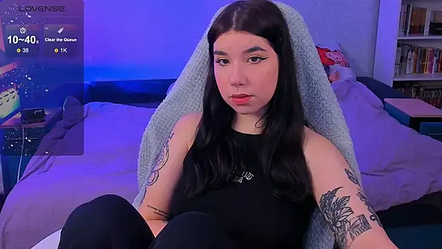 Snapshot of kellyharris chatting on 01.15.25 kellyharris online show from 01.15.25