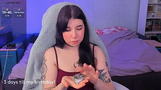 Snapshot of kellyharris chatting on 02.25.25 kellyharris online show from 02.25.25