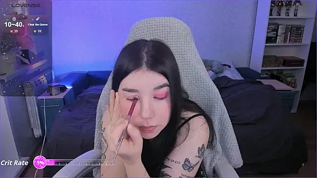 Snapshot of kellyharris chatting on 09.25.25 kellyharris online show from 09.25.25