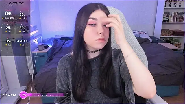 Snapshot of kellyharris chatting on 10.13.25 kellyharris online show from 10.13.25