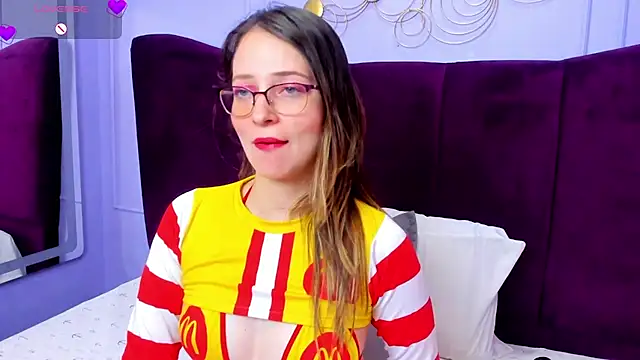 AmbeerWood  online show from 03.09.25