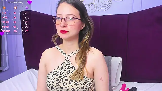 AmbeerWood  online show from 03.21.25