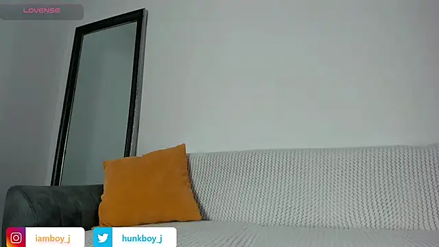 Snapshot of FitnessMaleModel chatting on 11.21.25 FitnessMaleModel online show from 11.21.25