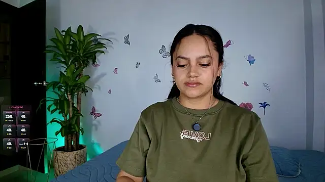 Snapshot of VICTORIABLACK_@xh chatting on 02.15.26 VICTORIABLACK xh online show from 02.15.26