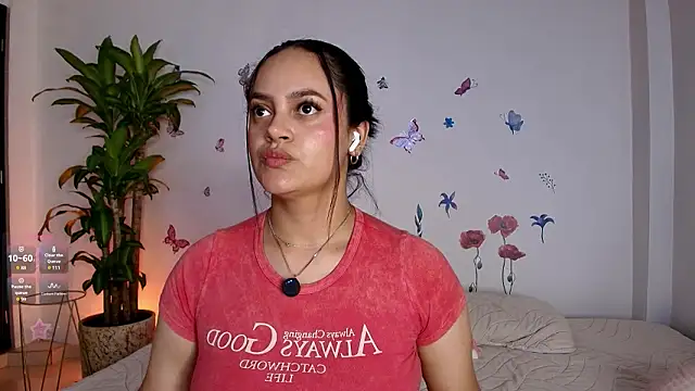 Snapshot of VICTORIABLACK_@xh chatting on 02.24.26 VICTORIABLACK xh online show from 02.24.26