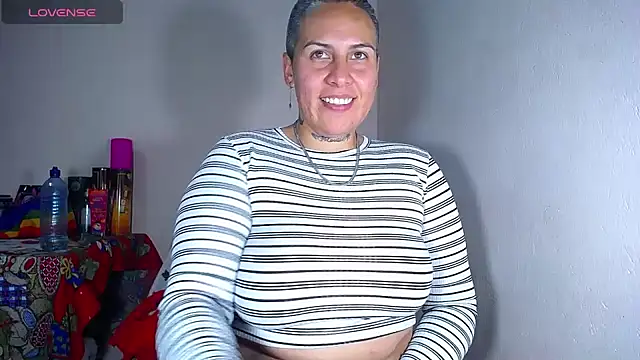 Yessi rousse online show from 12.17.24