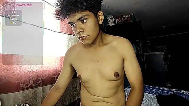 Snapshot of Valesh20 chatting on 02.14.26 Valesh20 online show from 02.14.26