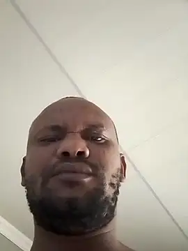 Snapshot of TheTwist chatting on 02.21.25 TheTwist online show from 02.21.25