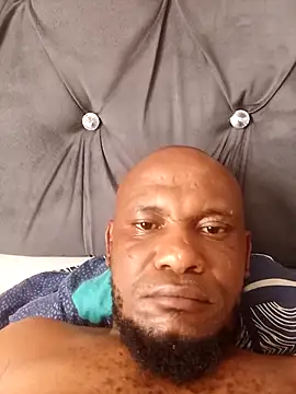 Snapshot of TheTwist chatting on 03.30.26 TheTwist online show from 03.30.26