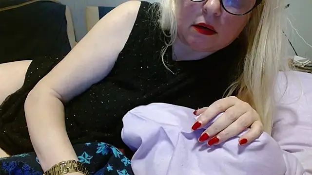 martachatte online show from 04.30.26