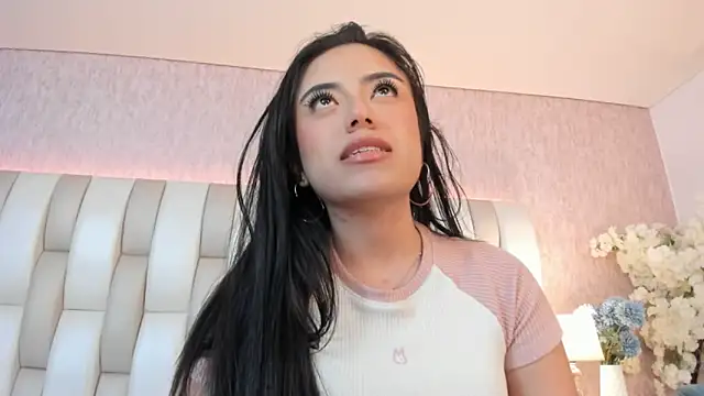 Rebeca jones online show from 02.11.25