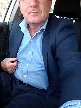 stiffandlubedxh online show from 03.03.25