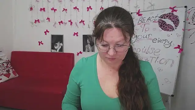 VanessaHotts online show from 03.09.26