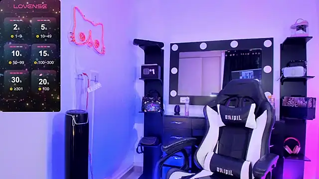 miss kitty online show from 12.20.24