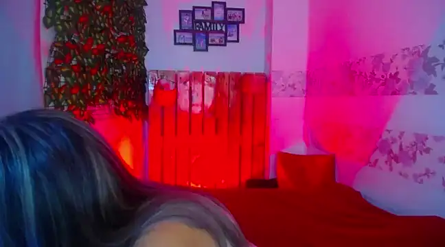 Snapshot of paula_brausin chatting on 12.30.24 paula brausin online show from 12.30.24