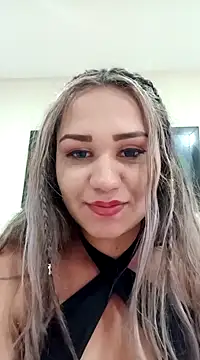Snapshot of paula_brausin chatting on 01.04.25 paula brausin online show from 01.04.25