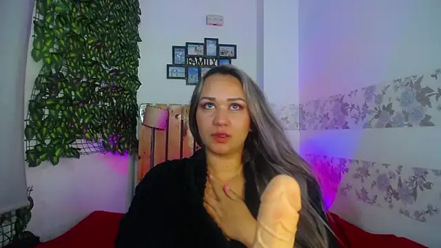 Snapshot of paula_brausin chatting on 02.09.25 paula brausin online show from 02.09.25