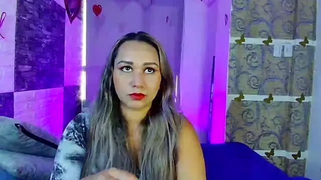 Snapshot of paula_brausin chatting on 02.19.25 paula brausin online show from 02.19.25
