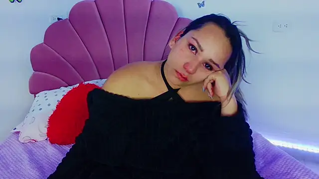 Snapshot of paula_brausin chatting on 09.29.25 paula brausin online show from 09.29.25