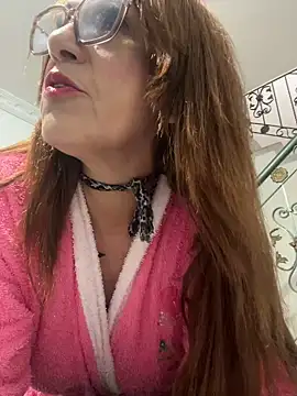 Snapshot of lonely_shewolf chatting on 02.26.25 lonely shewolf online show from 02.26.25