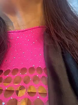 Snapshot of lonely_shewolf chatting on 11.28.25 lonely shewolf online show from 11.28.25