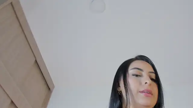 Snapshot of Kattycollinss1 chatting on 10.04.25 Kattycollinss1 online show from 10.04.25