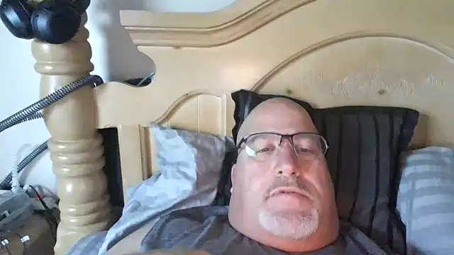 Bigbear0563 online show from 10.19.25