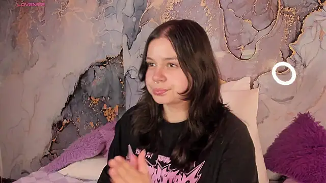 Snapshot of Mey_moon chatting on 02.16.26 Mey moon online show from 02.16.26