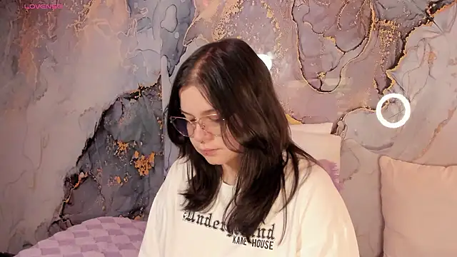 Snapshot of Mey_moon chatting on 02.22.26 Mey moon online show from 02.22.26