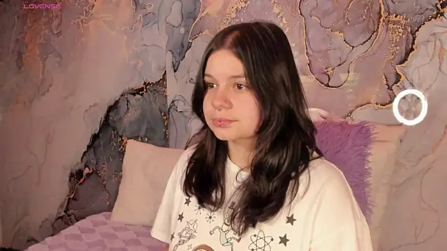 Snapshot of Mey_moon chatting on 02.23.26 Mey moon online show from 02.23.26