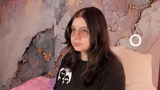 Snapshot of Mey_moon chatting on 02.27.26 Mey moon online show from 02.27.26