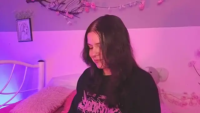 Snapshot of Mey_moon chatting on 03.25.26 Mey moon online show from 03.25.26