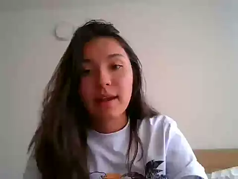 Snapshot of _andygirl chatting on 10.05.25 andygirl online show from 10.05.25