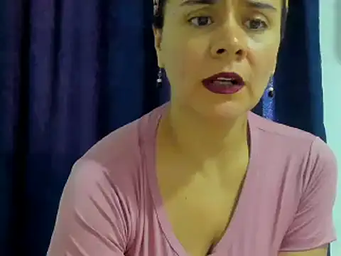 Snapshot of Sami_Hotie1 chatting on 12.23.24 Sami Hotie1 online show from 12.23.24