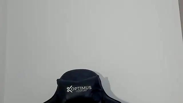 Snapshot of Sami_Hotie1 chatting on 10.15.25 Sami Hotie1 online show from 10.15.25