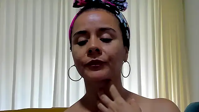 Snapshot of Sami_Hotie1 chatting on 06.14.26 Sami Hotie1 online show from 06.14.26
