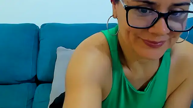 Snapshot of Sami_Hotie1 chatting on 07.27.26 Sami Hotie1 online show from 07.27.26