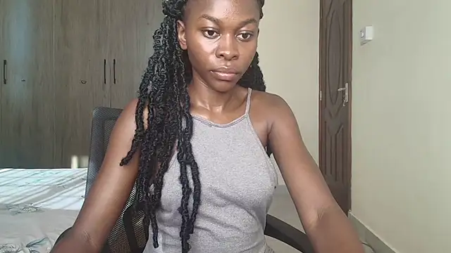 queen heather online show from 03.20.25