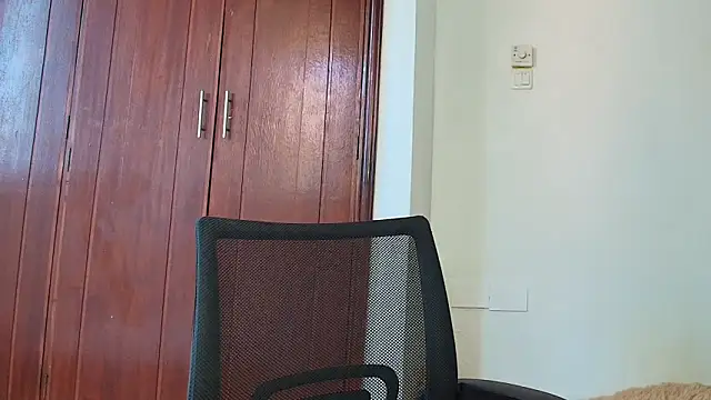 queen heather online show from 03.08.26