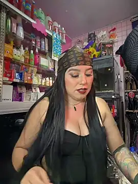 Snapshot of TamySweetness chatting on 05.29.26 TamySweetness online show from 05.29.26