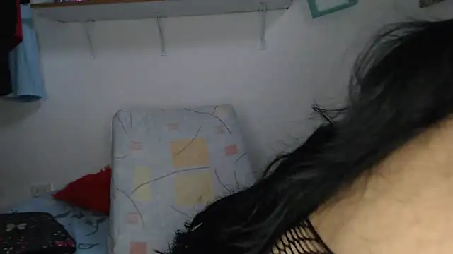 Snapshot of Lesliemilk5 chatting on 02.02.25 Lesliemilk5 online show from 02.02.25