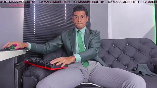 Snapshot of massimo_g chatting on 05.05.26 massimo g online show from 05.05.26