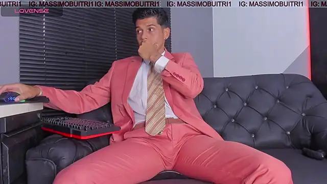 Snapshot of massimo_g chatting on 06.05.26 massimo g online show from 06.05.26