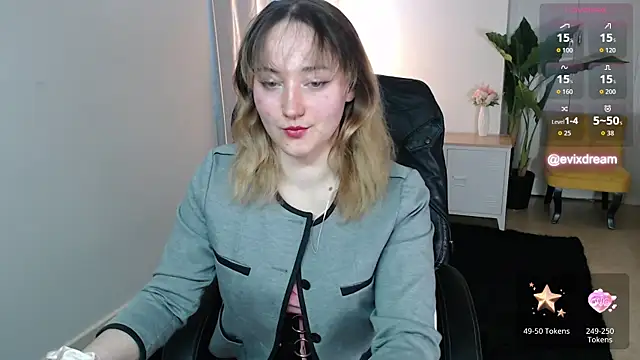 Crystal-dreamt online show from 05.02.26
