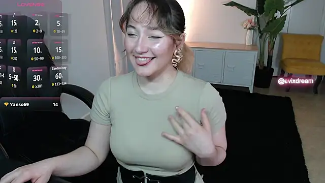 Crystal-dreamt online show from 05.19.26