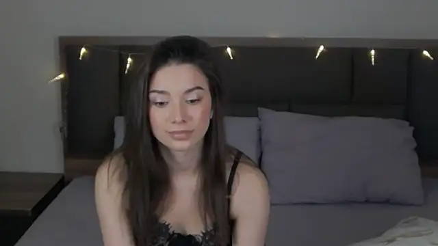 Snapshot of sinthiaroze chatting on 03.07.25 sinthiaroze online show from 03.07.25