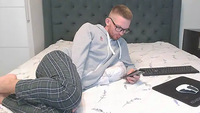 Marselle Laker online show from 12.23.24