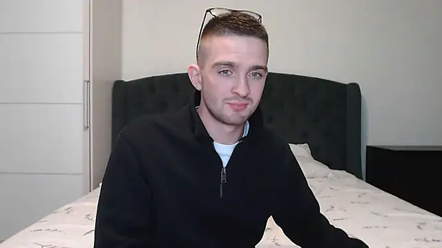 Marselle Laker online show from 03.08.25